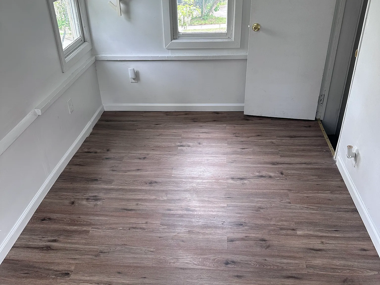 61 Mountain St — Photo 1