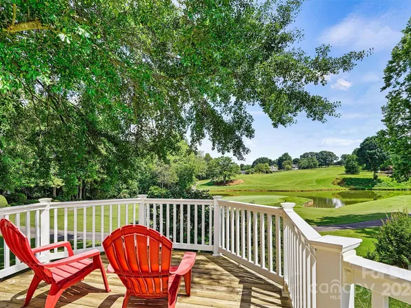 2593 Birdie Ln NE, Conover, NC 28613