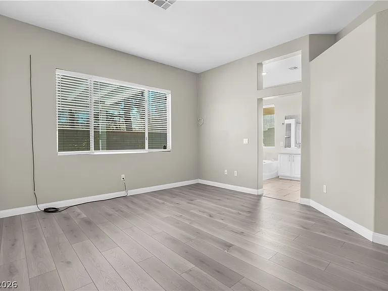 10137 Snow Crest Pl — Photo 17