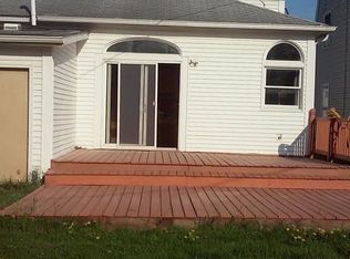 522 N Wayne St, Warren, IN 46792