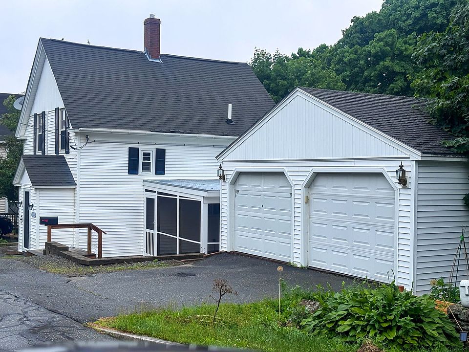 1st image of 371 Middle St