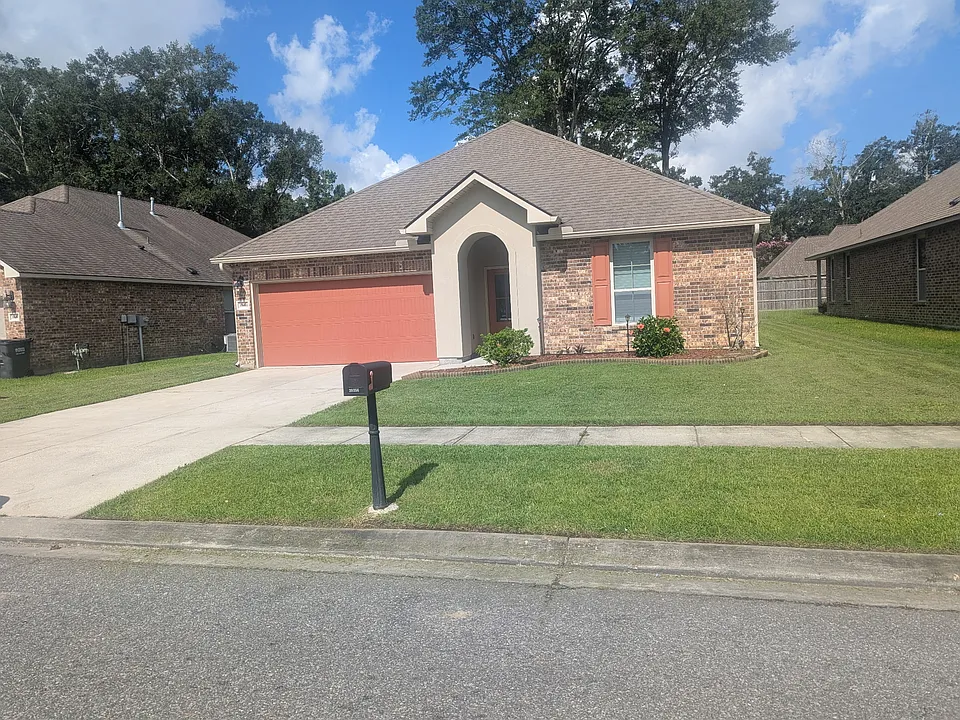 39356 Legacy Lake Dr