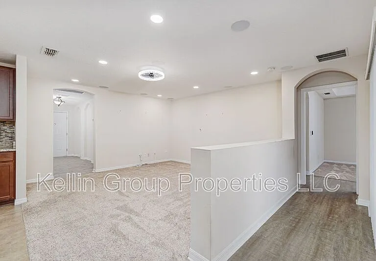 7233 Wakeview Dr — Photo 12