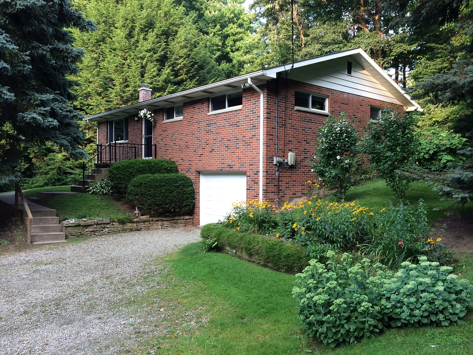 2394 Indian Head Rd photo 1