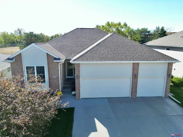 7623 Glynoaks Dr, Lincoln, NE 68516