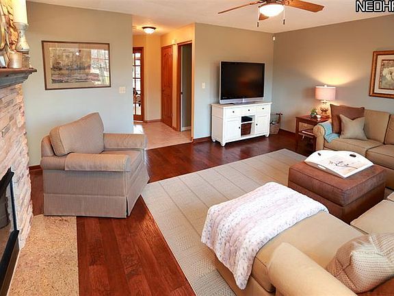 4th image of 4526 Bellerive Ct