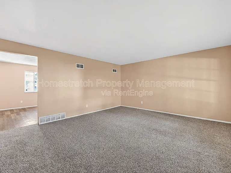 1310 Petite Dr — Photo 20