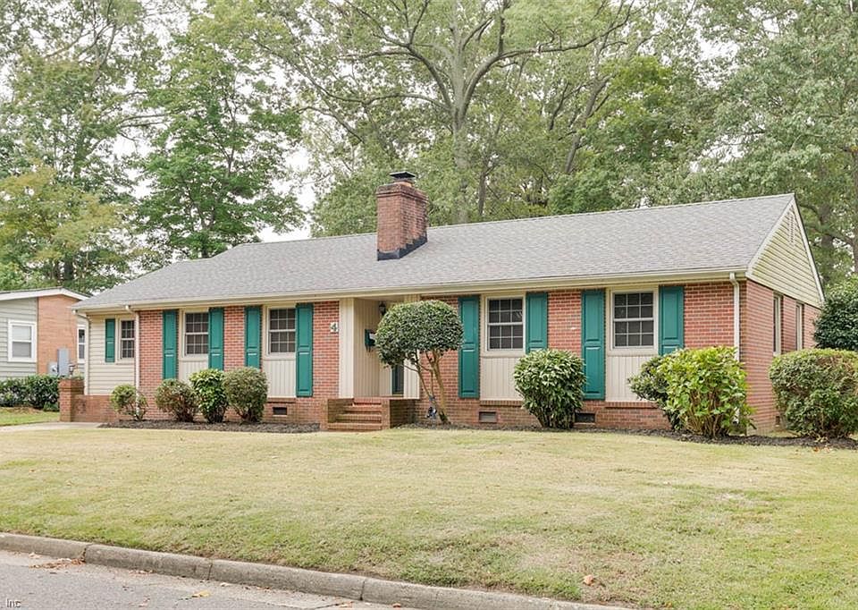 1st image of 4 Sanford Dr