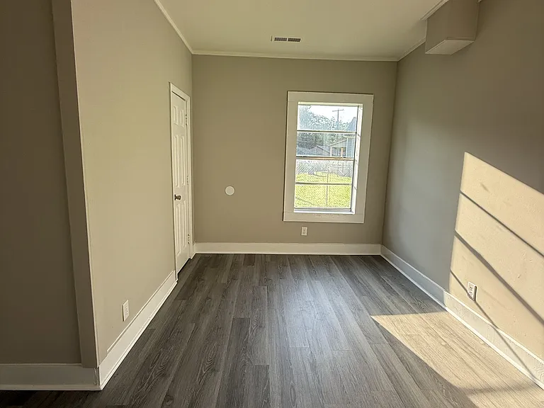 412 Bryant St — Photo 5