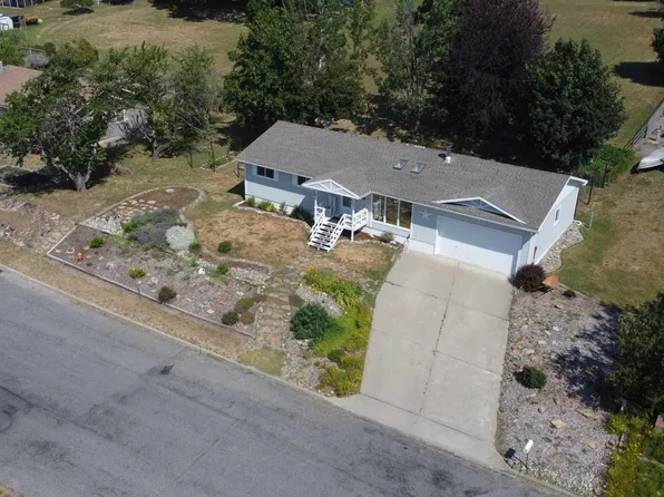 6827 Westview Dr, Bonners Ferry, ID 83805