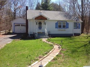 42 Fairview Rd, Acra, NY 12405