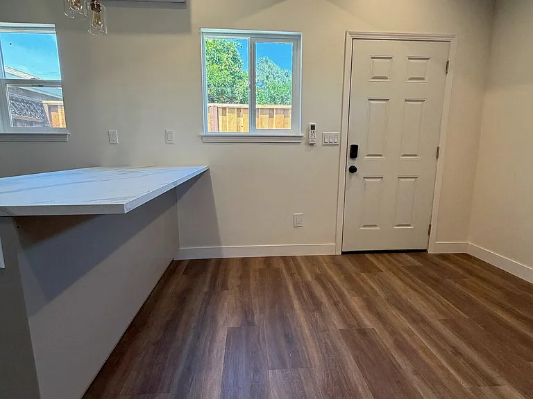 354 Fuller Ave #B — Photo 10