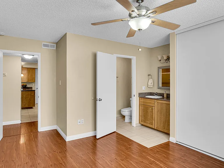 4206-4208 Casa Blanca Ln #4206 — Photo 16