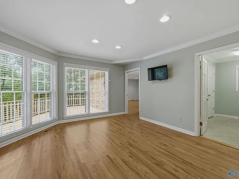 815 Baylor Dr SE — Photo 14