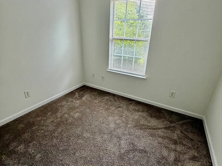 2356 Grovers Mill Ct SE — Photo 7