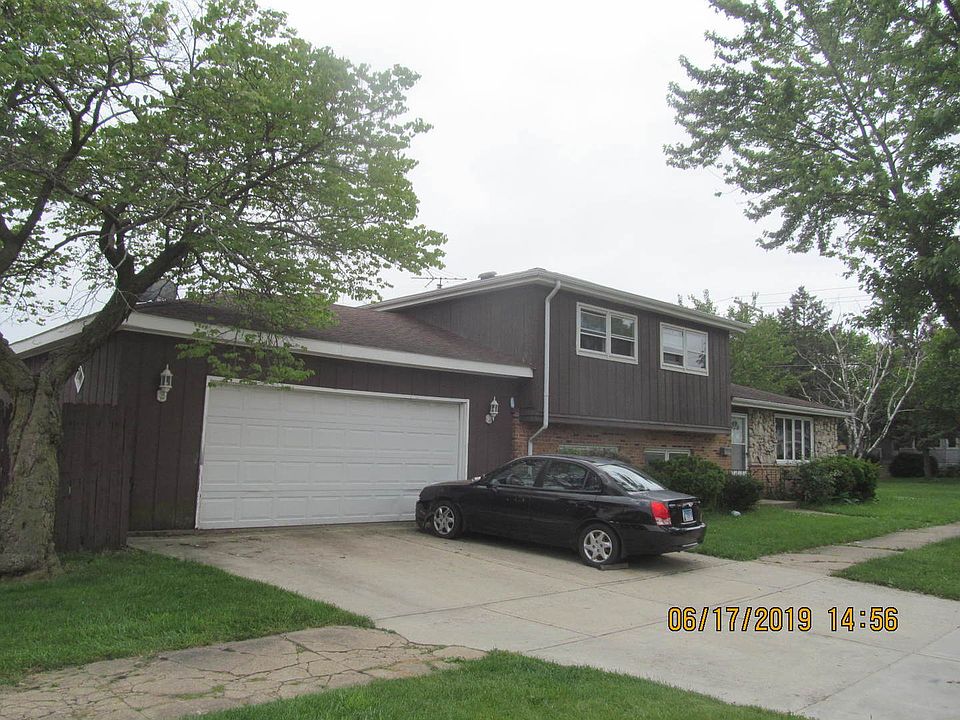 2nd image of 4543 Center Ave