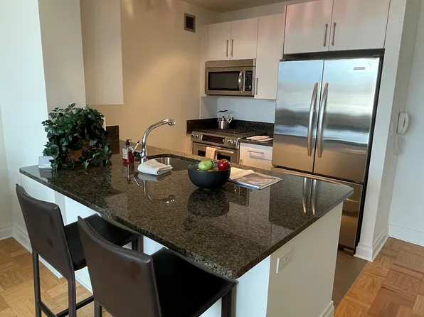 1510 Lexington Avenue image 5 of 18