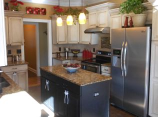 202 Griffis St, Philadelphia, MS 39350