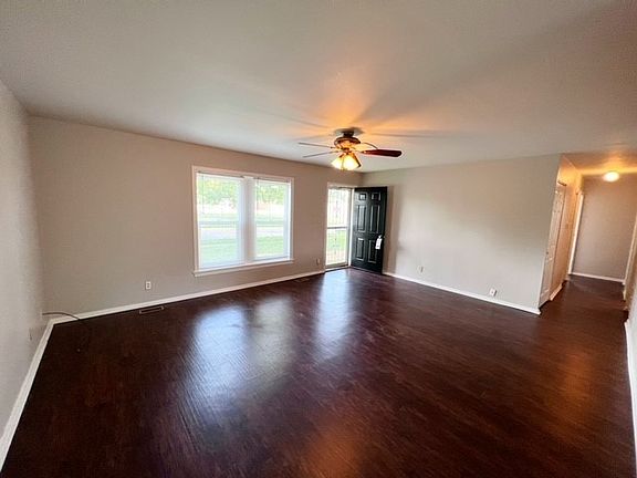 3651DubarryLivingRoom_08152022