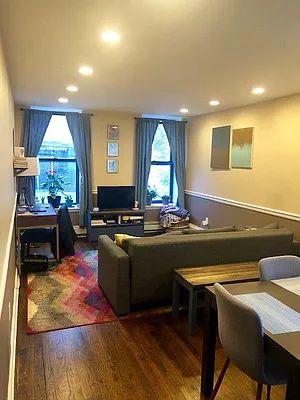 Rented by Mdays Realty | media 19