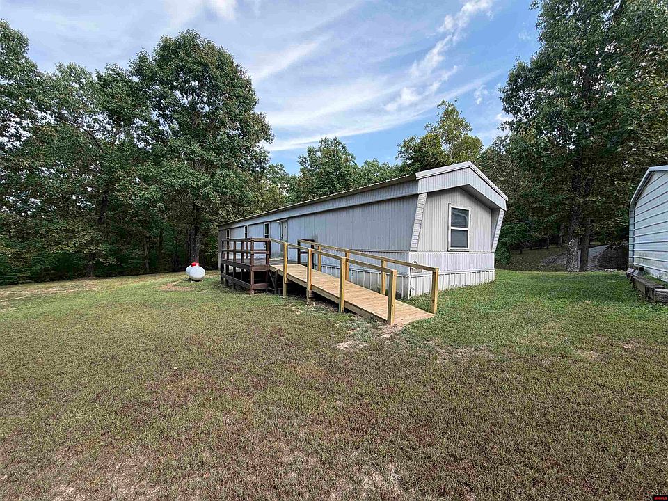 1st image of 72 Berkshire Ln