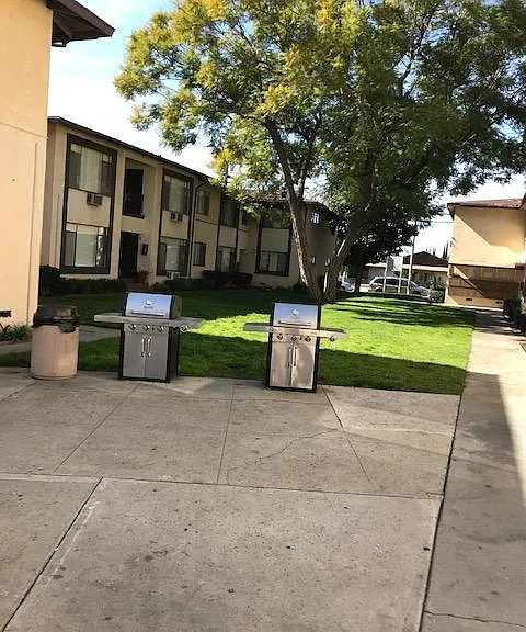 312 N San Antonio Ave #10 — Photo 5