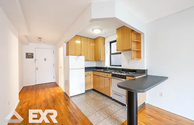 Rented by EXR | media 15