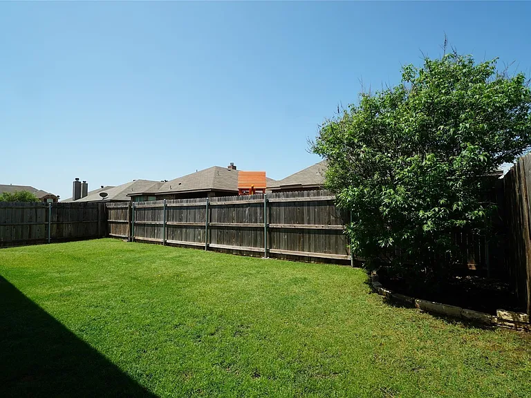 11813 Sundog Way — Photo 23