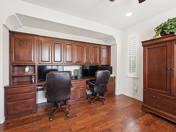 5th image of 7545 Pinehurst Pl