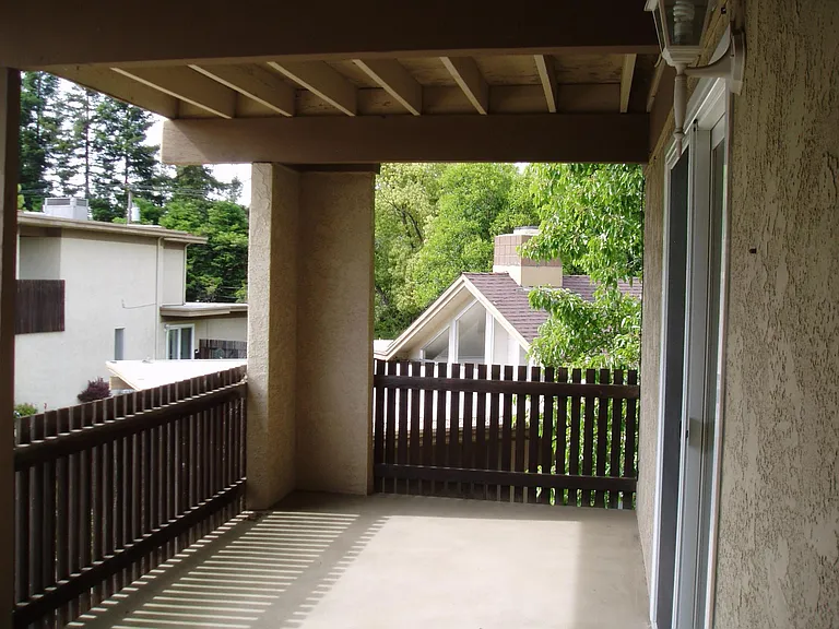 6033 Leafwood Dr — Photo 18