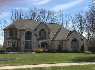 8527 Camden Ct, Broadview Heights, OH