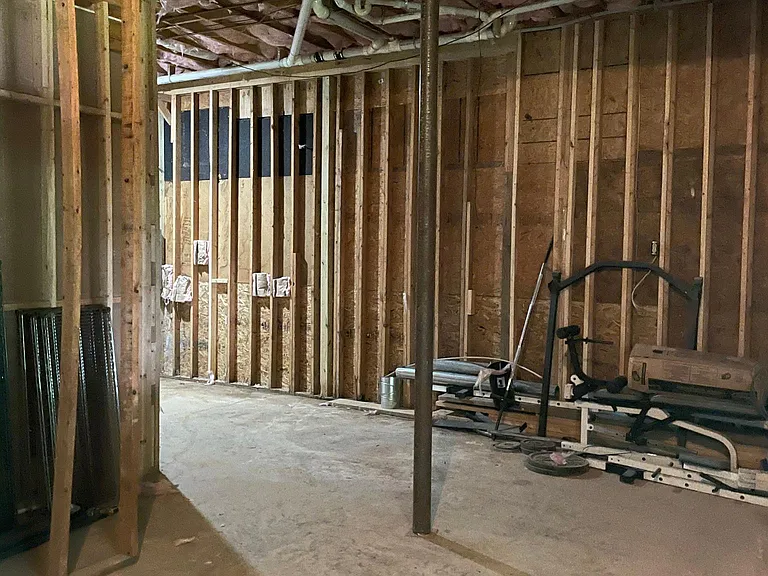 303 Winchester Way — Photo 26