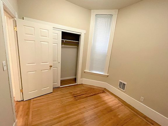 5th image of 524-530 Shrader St