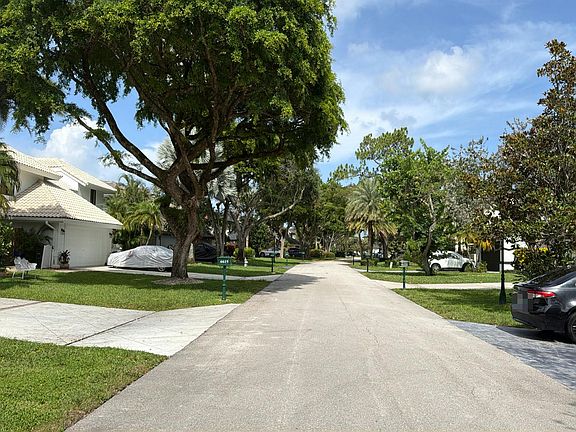 5th image of 6624 Sweet Maple Ln