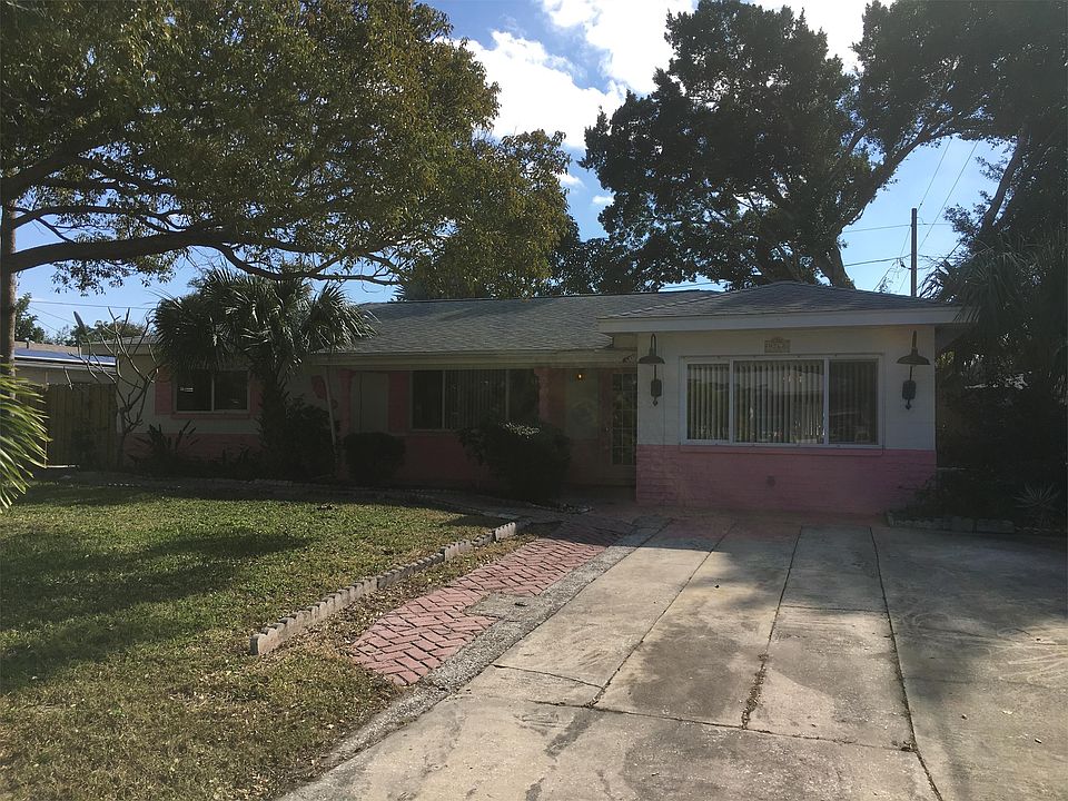 1st image of 9768 52nd Ave N