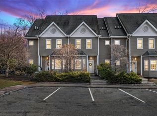 632 E Main St, Jefferson Valley, NY 10535