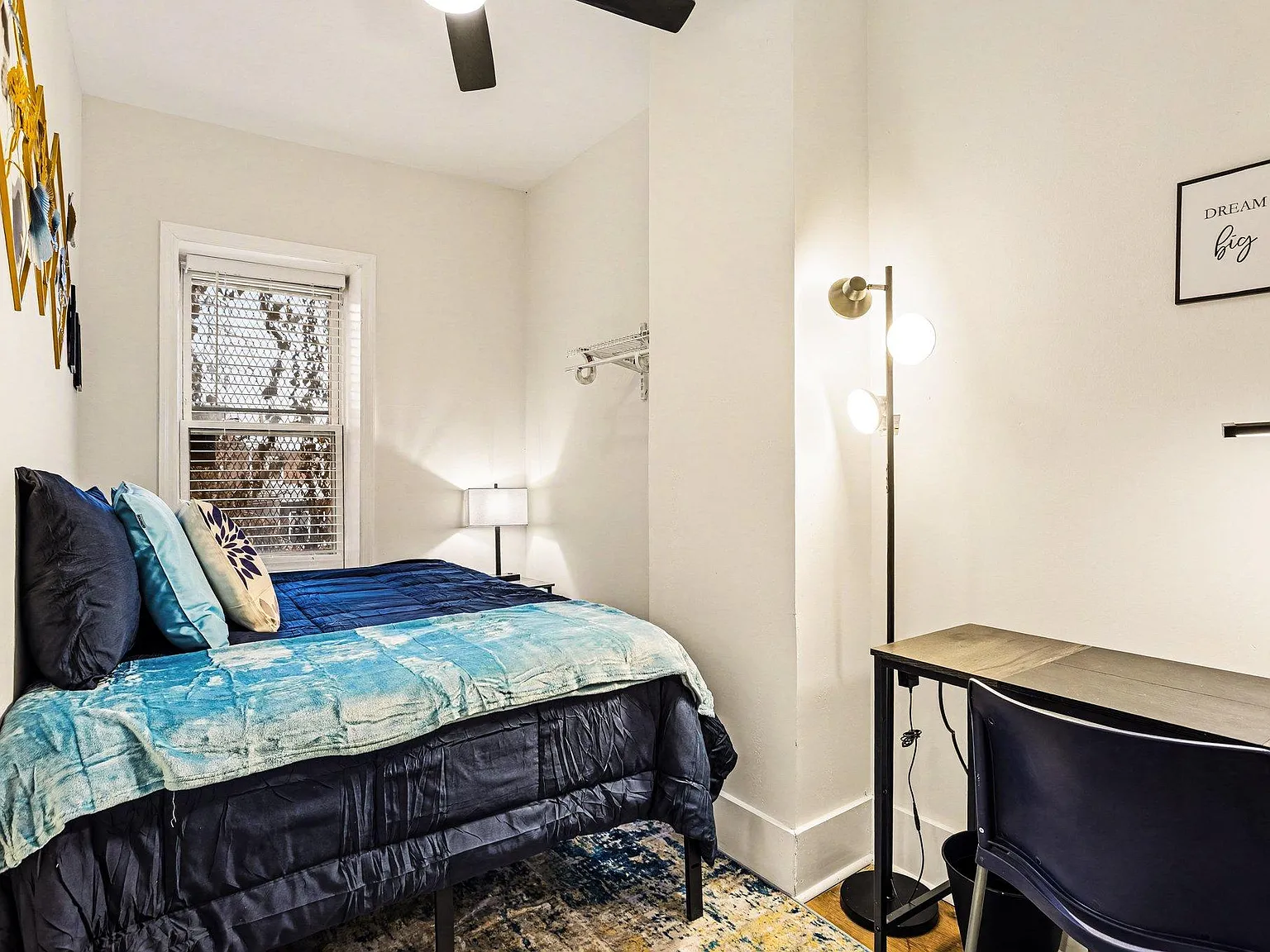 4 bed, 4.0 bath, 2800 sqft, $776 — Photo 2