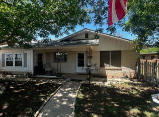 1304 Ridge Dr, Kerrville, TX 78028