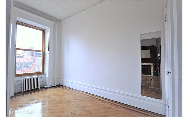 Rented by Douglas Elliman | media 26