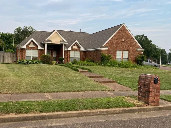 7477 Summernite Dr, Bartlett, TN 38133