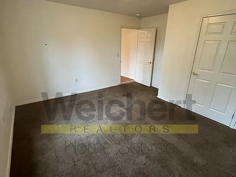 1402-1404 Jones St #301/303 — Photo 10