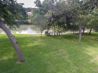 4th image of 2780 Laurel Cliff Dr