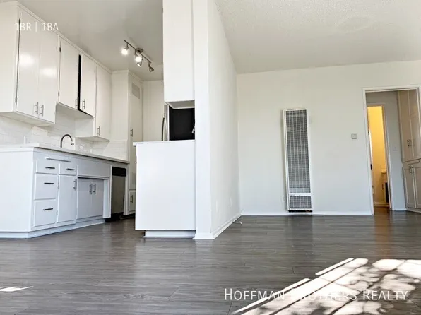 4845 W Slauson Ave #5, Los Angeles, CA 90056