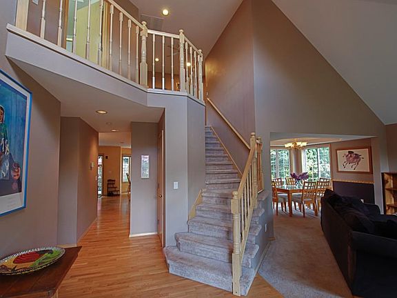 2nd image of 3507 Kensington Ct SE