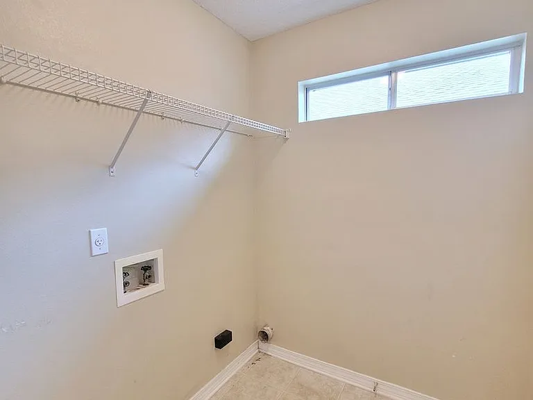 7802 Heirloom Dr — Photo 19
