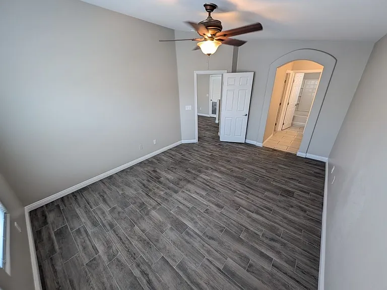 8708 Tomnitz Ave #101 — Photo 11