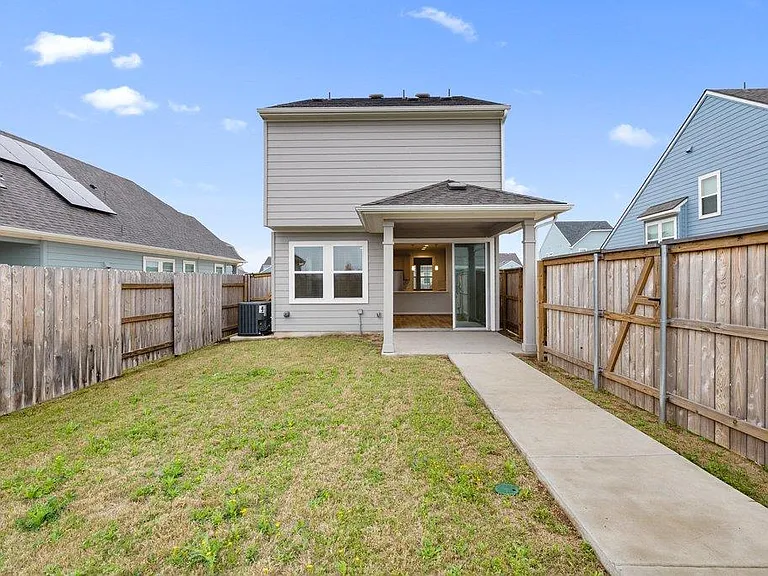 303 Elm Branch Trl — Photo 31