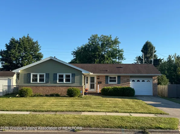 3517 Pickwick Pl, Lansing, MI 48917