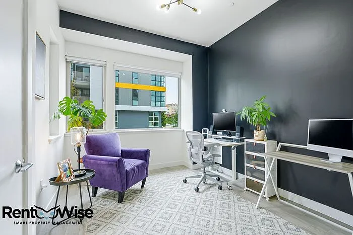 594 Hudson Ave — Photo 13