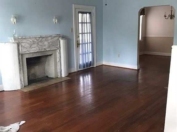 4th image of 602 E 49th St #1